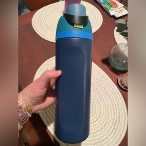Owala FreeSip Water Bottle